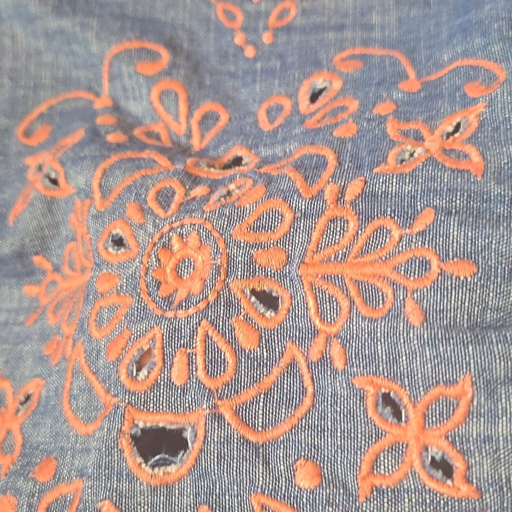 American Eagle Boho Festival Denim/Chambry Embellished Tie Front Crop Tank Top - Picture 3 of 8